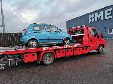 Bilskrot har olika pris på termostathus till Nissan från Stenungsund