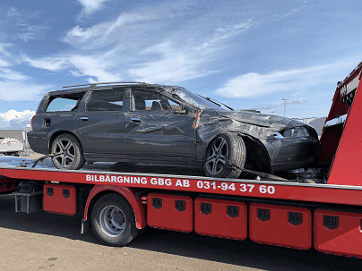 Plocka tändkabelsats till Volvo från Angered hos en bilskrot