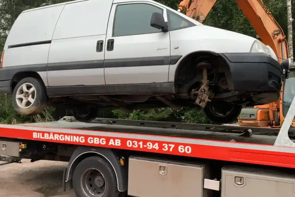 Bilskrot i Göteborg där rätt val ger högre ersättning för skrotbil