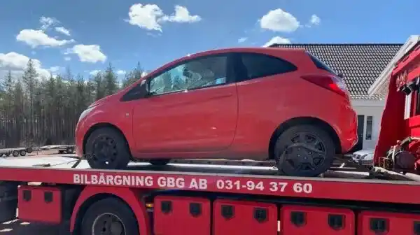 Så bokar du hämtning av skrotbil online